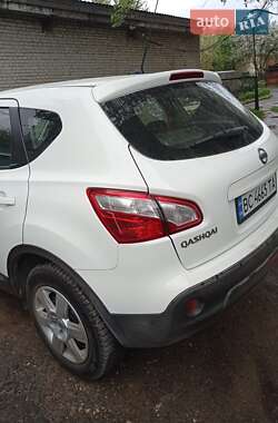 Позашляховик / Кросовер Nissan Qashqai 2012 в Львові