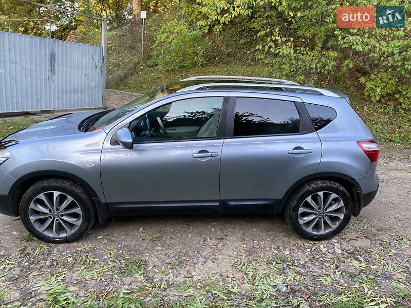 Внедорожник / Кроссовер Nissan Qashqai 2010 в Ровно