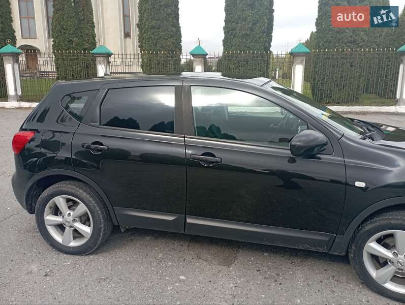 Позашляховик / Кросовер Nissan Qashqai 2009 в Дубні