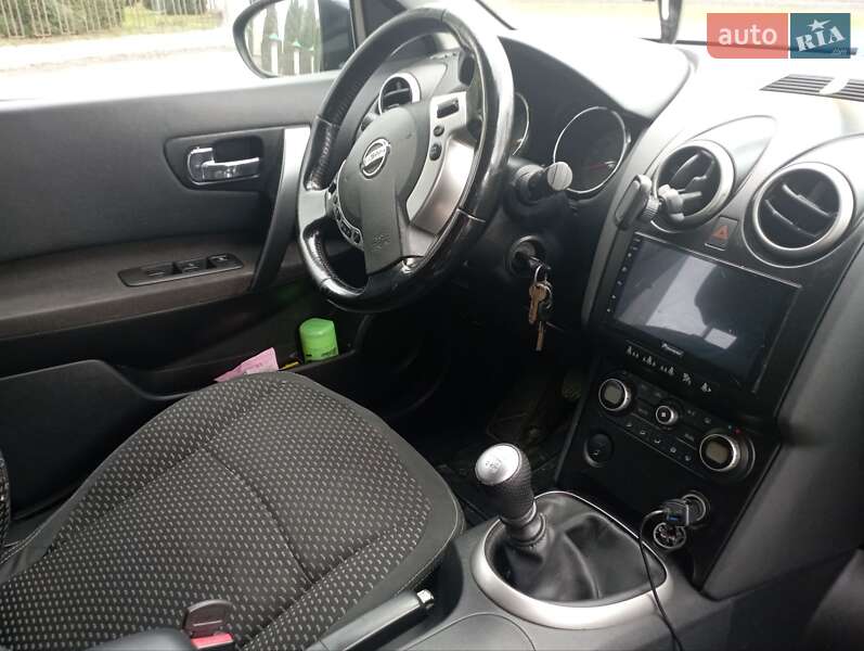 Позашляховик / Кросовер Nissan Qashqai 2009 в Дубні