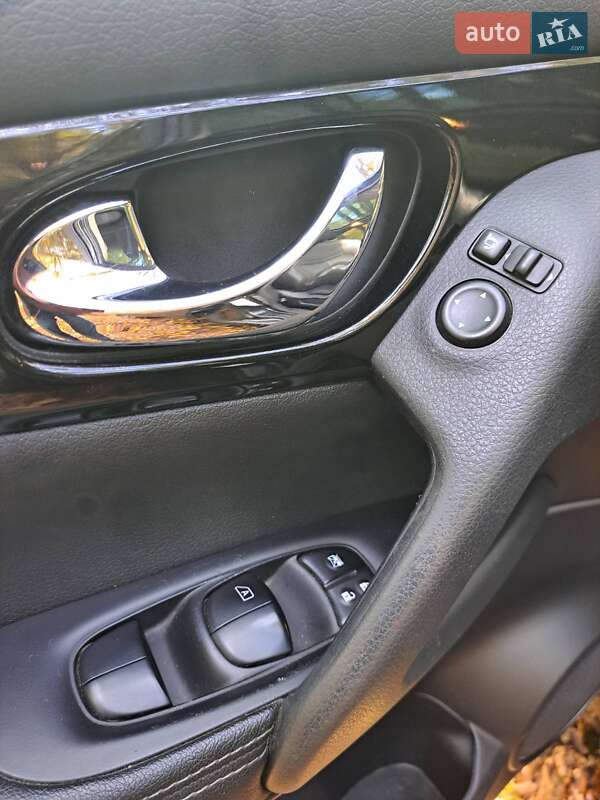 Позашляховик / Кросовер Nissan Qashqai 2017 в Житомирі