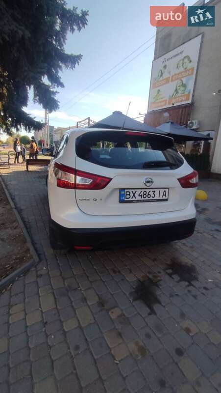 Внедорожник / Кроссовер Nissan Qashqai 2016 в Городке