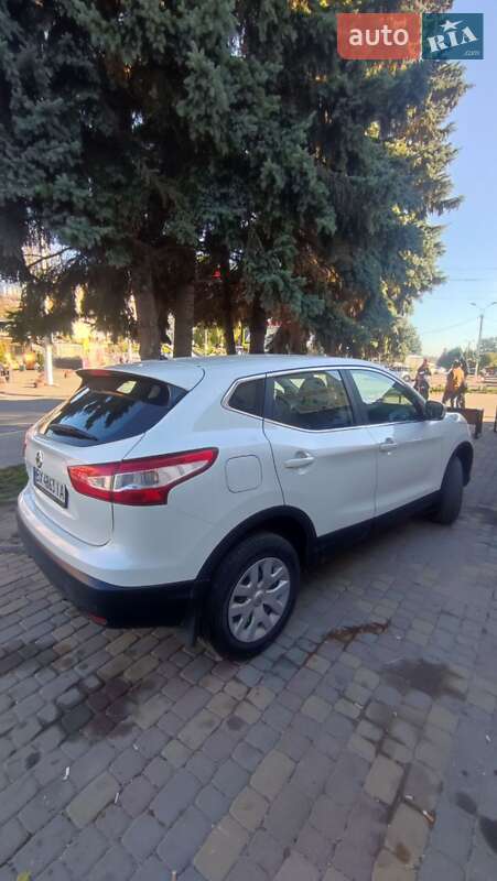 Внедорожник / Кроссовер Nissan Qashqai 2016 в Городке