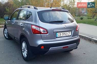 Внедорожник / Кроссовер Nissan Qashqai 2010 в Чернигове