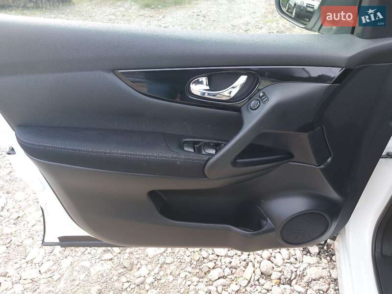 Позашляховик / Кросовер Nissan Qashqai 2015 в Одесі