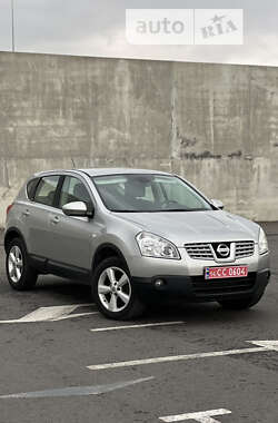 Позашляховик / Кросовер Nissan Qashqai 2009 в Львові