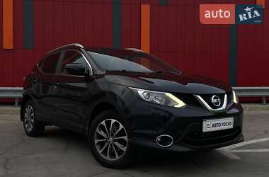 Позашляховик / Кросовер Nissan Qashqai 2015 в Києві