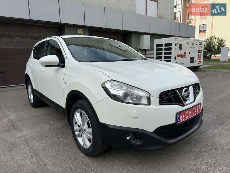 Позашляховик / Кросовер Nissan Qashqai 2012 в Рівному