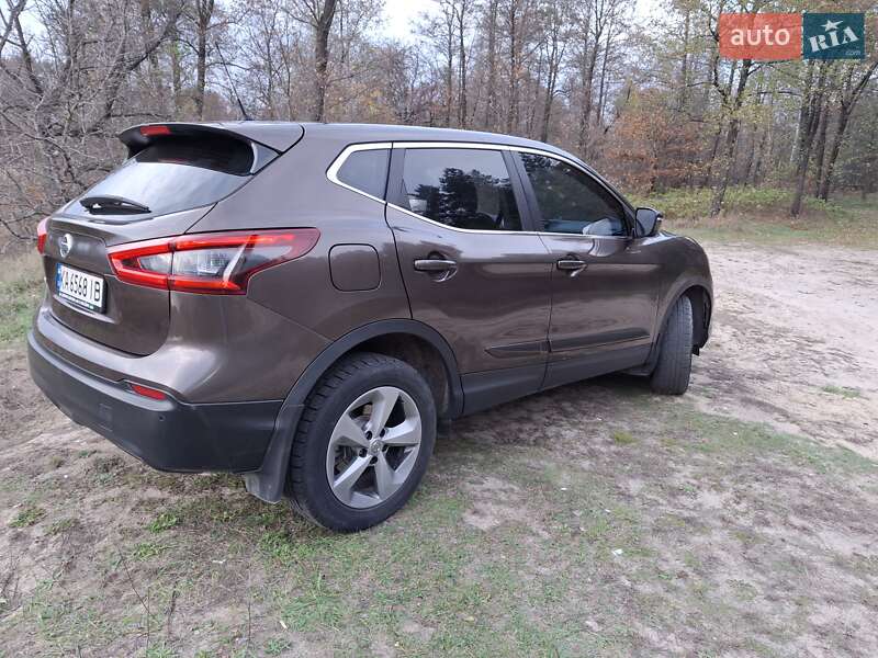 Внедорожник / Кроссовер Nissan Qashqai 2018 в Коростене