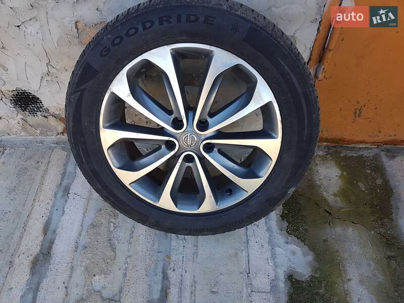 Внедорожник / Кроссовер Nissan Qashqai 2014 в Бердичеве