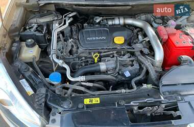 Внедорожник / Кроссовер Nissan Qashqai 2013 в 