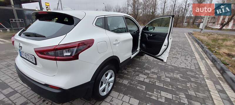 Внедорожник / Кроссовер Nissan Qashqai 2021 в Надворной