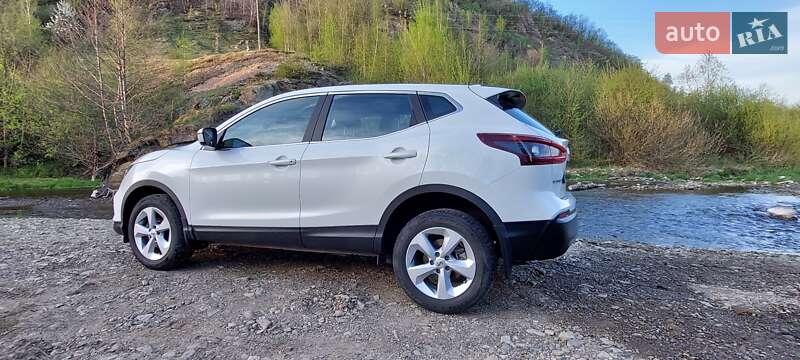 Внедорожник / Кроссовер Nissan Qashqai 2021 в Надворной