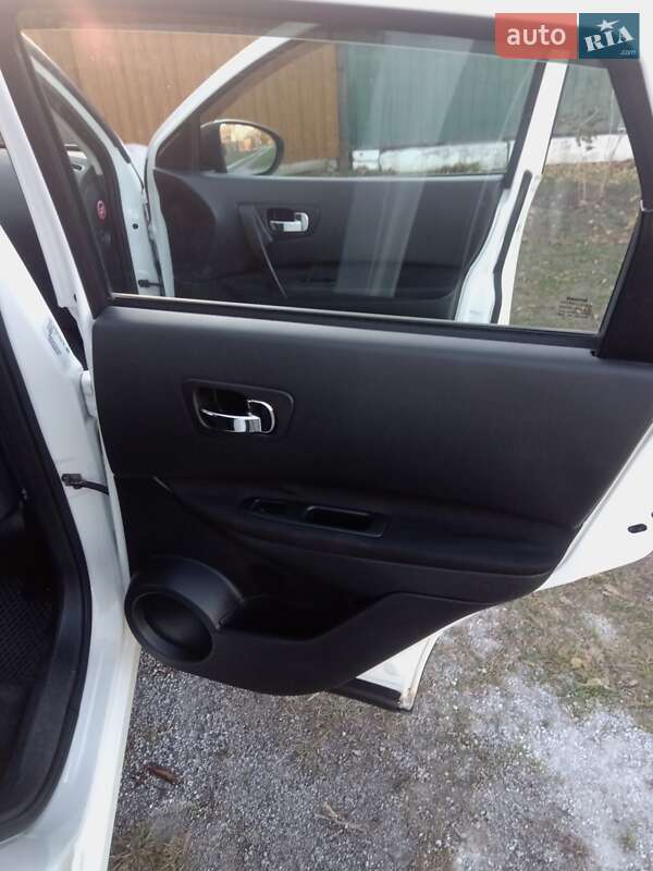 Внедорожник / Кроссовер Nissan Qashqai 2011 в Верхнеднепровске