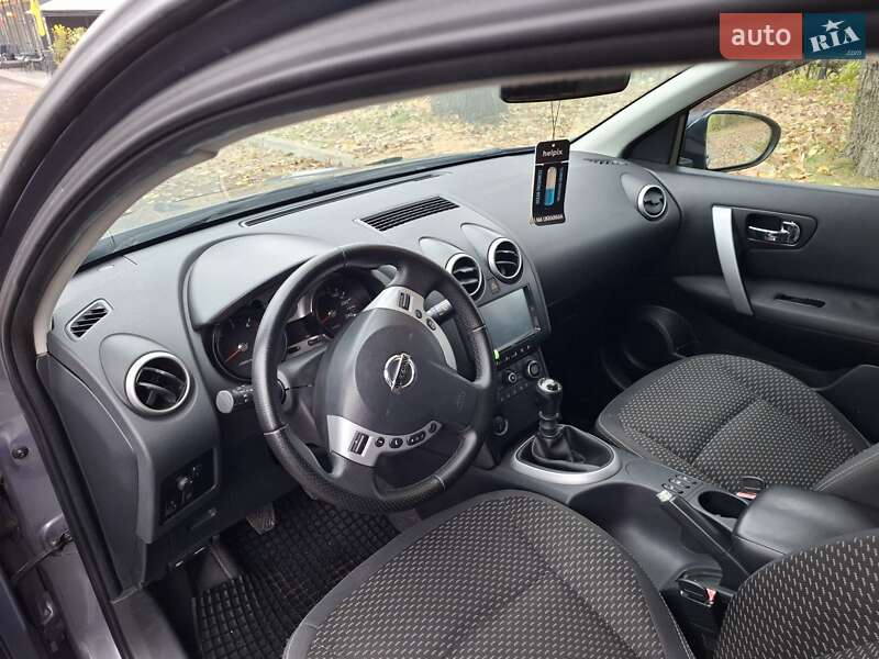 Позашляховик / Кросовер Nissan Qashqai 2008 в Умані