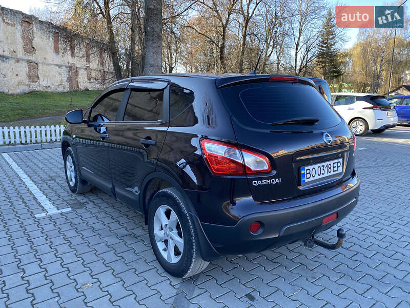 Позашляховик / Кросовер Nissan Qashqai 2013 в Бережанах
