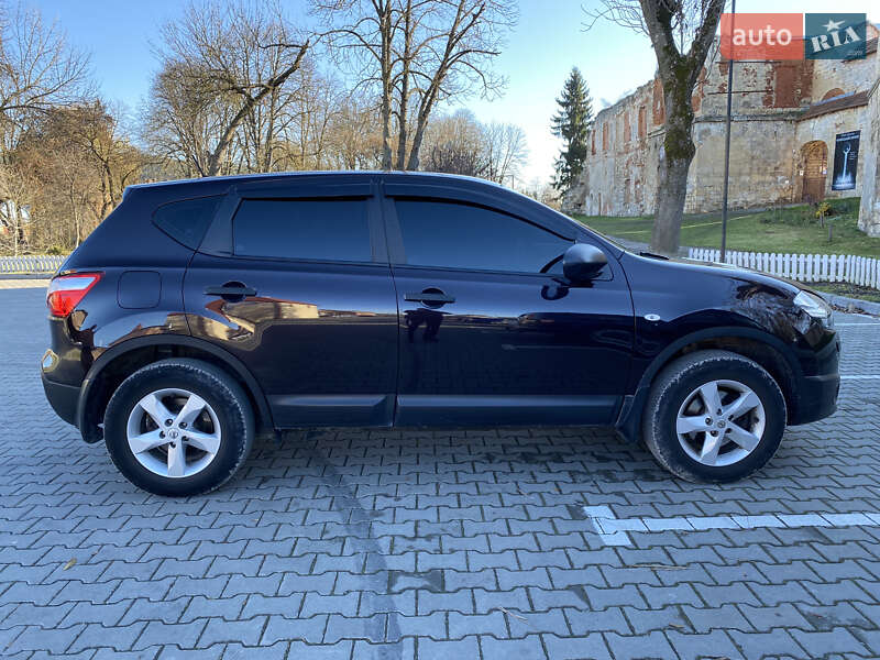 Позашляховик / Кросовер Nissan Qashqai 2013 в Бережанах