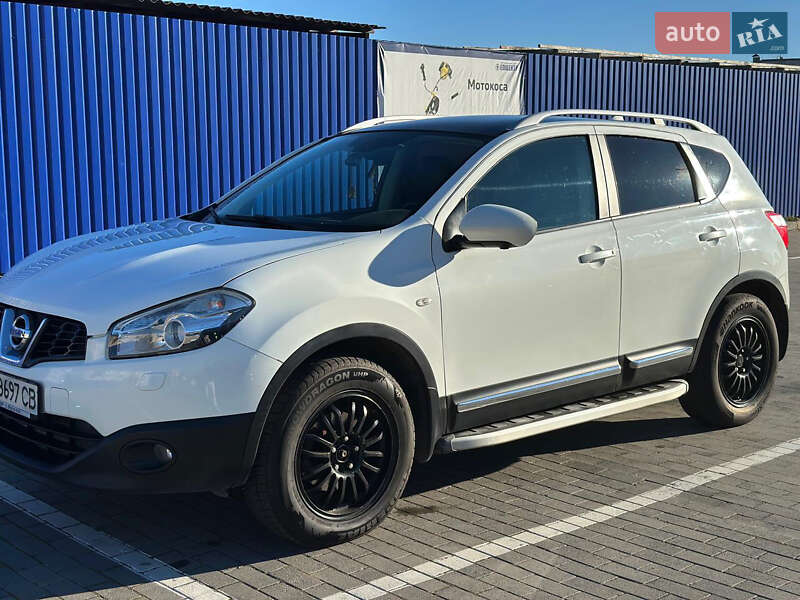 Внедорожник / Кроссовер Nissan Qashqai 2012 в Калуше