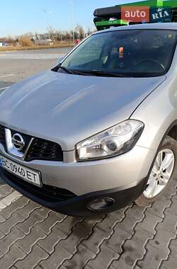 Позашляховик / Кросовер Nissan Qashqai 2013 в Стрию