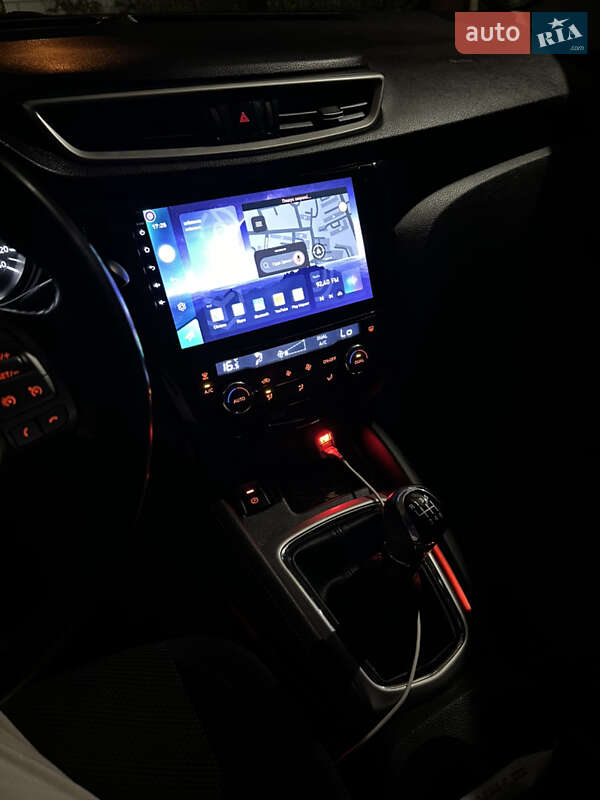 Внедорожник / Кроссовер Nissan Qashqai 2014 в Полтаве фото 7 Внедорожник / Кроссовер Nissan Qashqai 2014 в Полтаве
