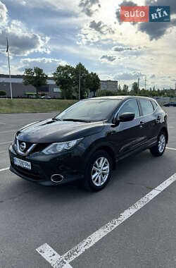 Внедорожник / Кроссовер Nissan Qashqai 2015 в Кривом Роге