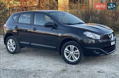 Внедорожник / Кроссовер Nissan Qashqai 2013 в Хороле