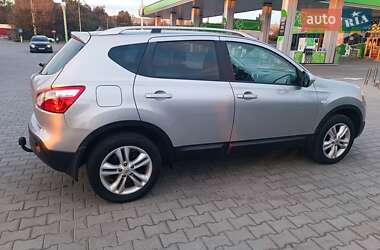 Внедорожник / Кроссовер Nissan Qashqai 2010 в 