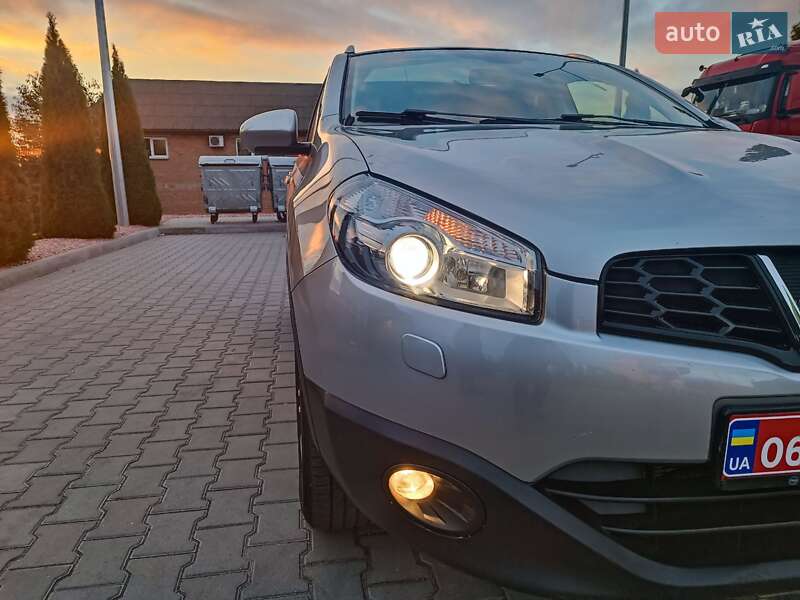 Внедорожник / Кроссовер Nissan Qashqai 2010 в Виннице