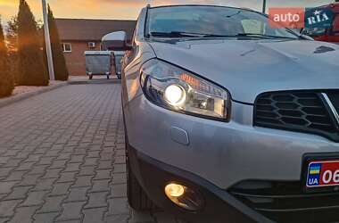 Внедорожник / Кроссовер Nissan Qashqai 2010 в 