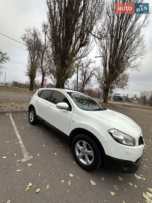 Позашляховик / Кросовер Nissan Qashqai 2013 в Кривому Розі