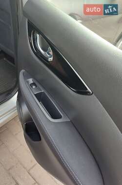 Внедорожник / Кроссовер Nissan Qashqai 2014 в 