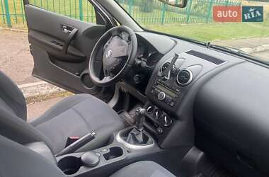 Внедорожник / Кроссовер Nissan Qashqai 2010 в 
