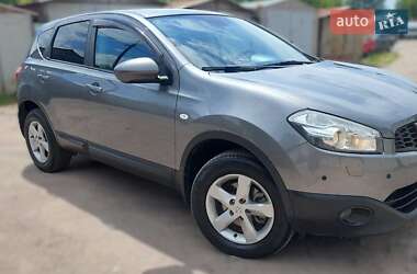 Позашляховик / Кросовер Nissan Qashqai 2013 в Києві