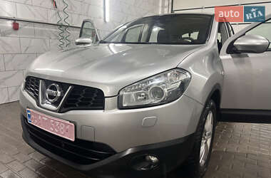 Позашляховик / Кросовер Nissan Qashqai 2013 в Житомирі