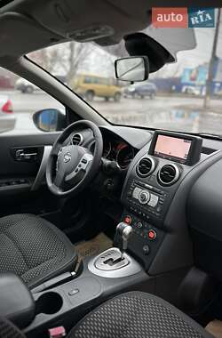 Позашляховик / Кросовер Nissan Qashqai 2008 в Сумах