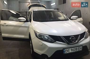 Позашляховик / Кросовер Nissan Qashqai 2015 в Казанці