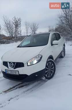 Внедорожник / Кроссовер Nissan Qashqai 2012 в Кременце