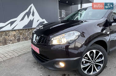 Позашляховик / Кросовер Nissan Qashqai 2012 в Стрию