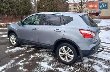 Позашляховик / Кросовер Nissan Qashqai 2011 в Луцьку