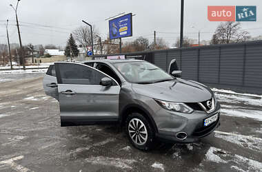 Позашляховик / Кросовер Nissan Qashqai 2017 в Харкові