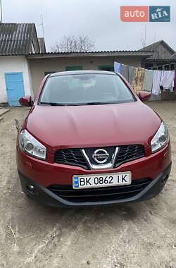 Позашляховик / Кросовер Nissan Qashqai 2010 в Радивиліві