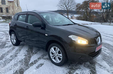 Позашляховик / Кросовер Nissan Qashqai 2010 в Бережанах