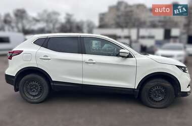 Позашляховик / Кросовер Nissan Qashqai 2018 в Львові