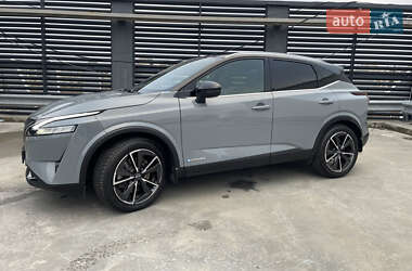 Внедорожник / Кроссовер Nissan Qashqai 2023 в 
