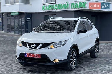 Внедорожник / Кроссовер Nissan Qashqai 2016 в Трускавце