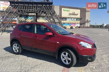 Позашляховик / Кросовер Nissan Qashqai 2010 в Києві