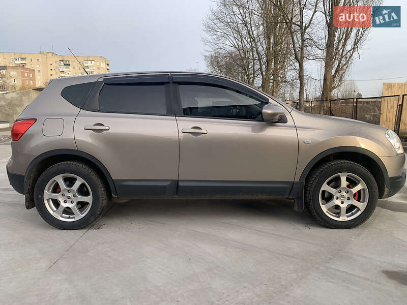 Внедорожник / Кроссовер Nissan Qashqai 2009 в Владимирце