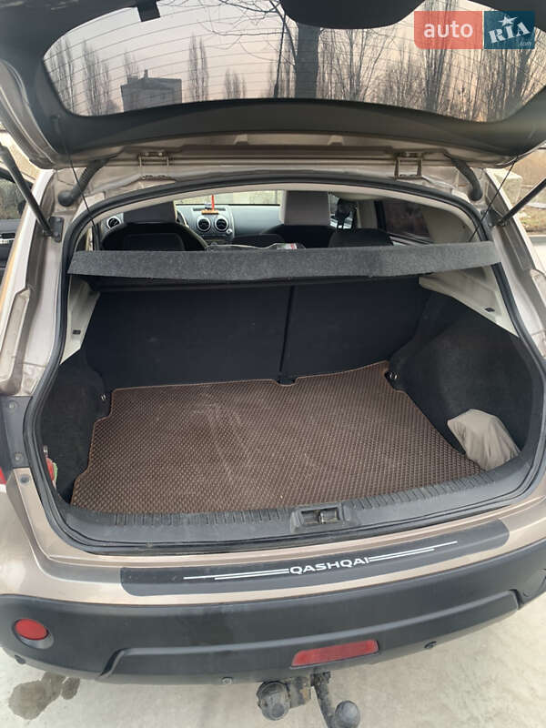 Внедорожник / Кроссовер Nissan Qashqai 2009 в Владимирце