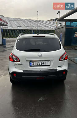 Внедорожник / Кроссовер Nissan Qashqai 2011 в Черновцах