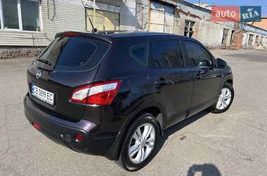 Позашляховик / Кросовер Nissan Qashqai 2011 в Чернігові